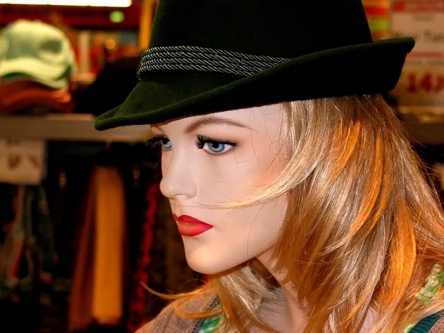 RED LIPS